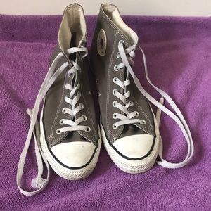 Men’s grey Chuck Taylors
